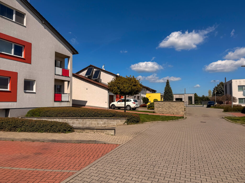 Rodinné domy a bytový dům Michalovecká, Vyškov